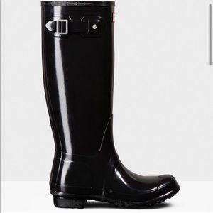 HUNTER tall gloss boots 💕✨